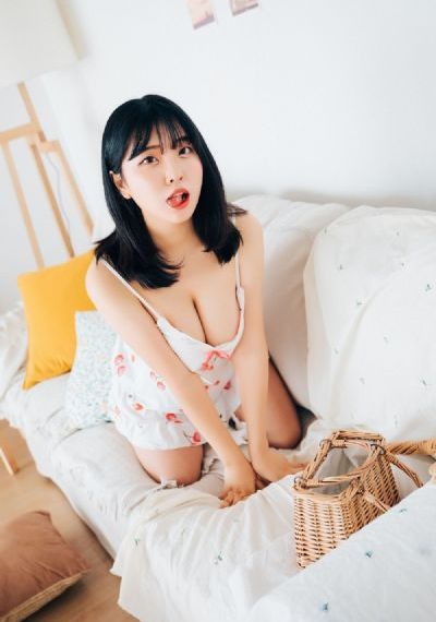 六月与弓箭
