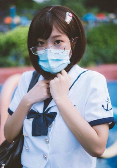 赝品