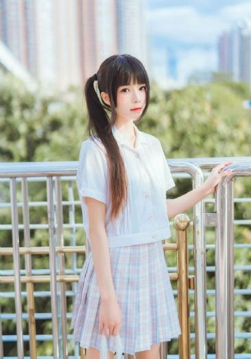 我们都无法成为大人